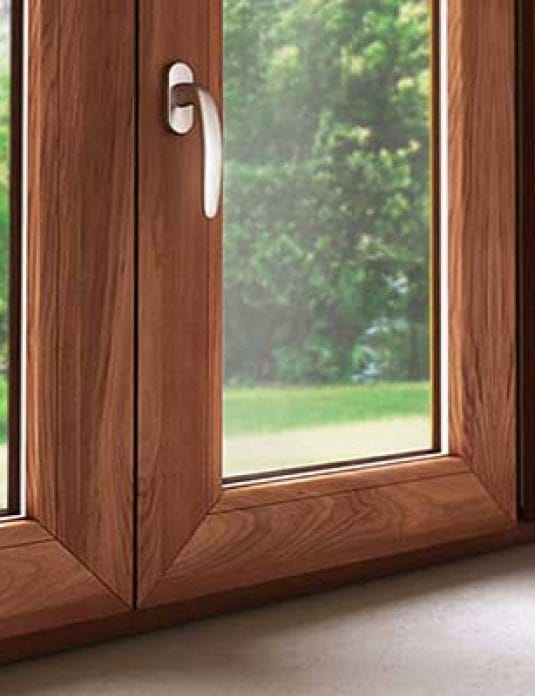 SERRAMENTI IN PVC-LEGNO